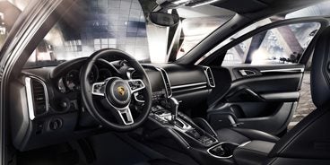 2018 Porsche Cayenne S E-Hybrid Interior Palm Springs CA
