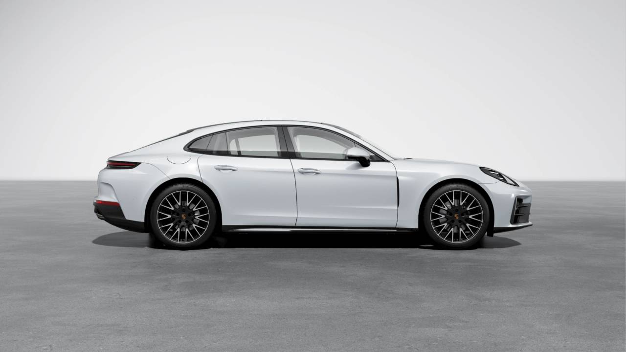 2026 Porsche Panamera Base