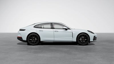 2026 Porsche Panamera Base