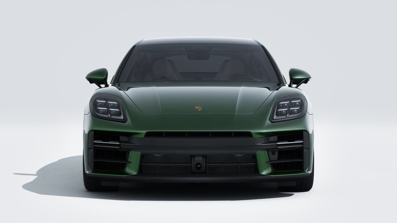 2027 Porsche Panamera Panamera GTS