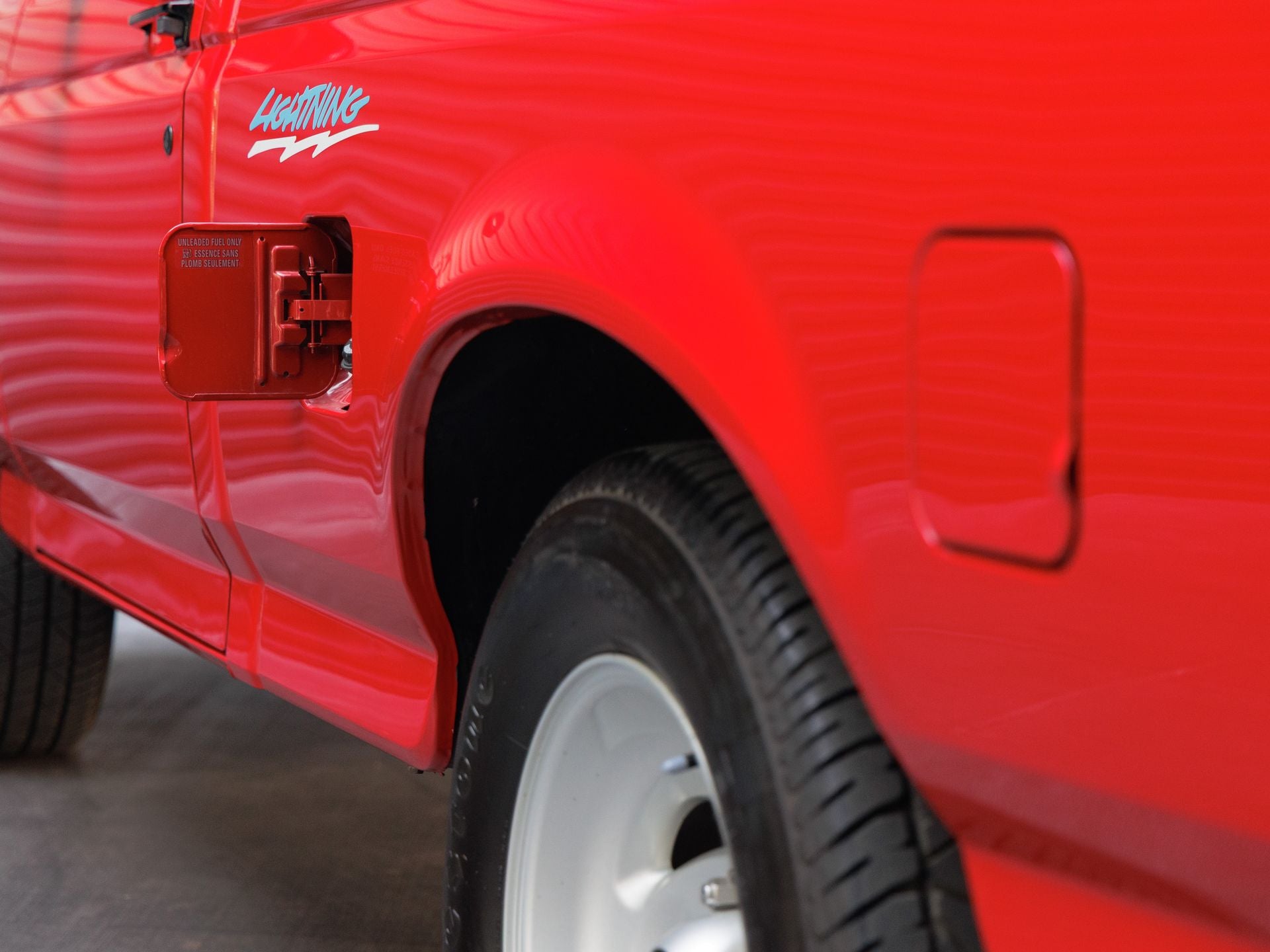 1993 Ford F-150 Lightning 117 WB