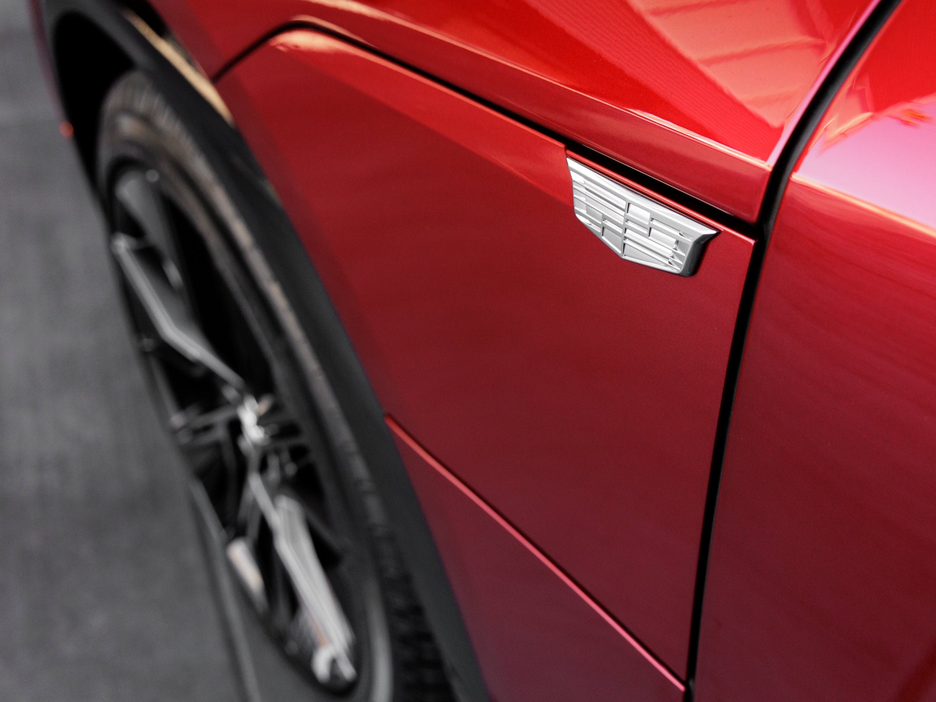2025 Cadillac LYRIQ Sport
