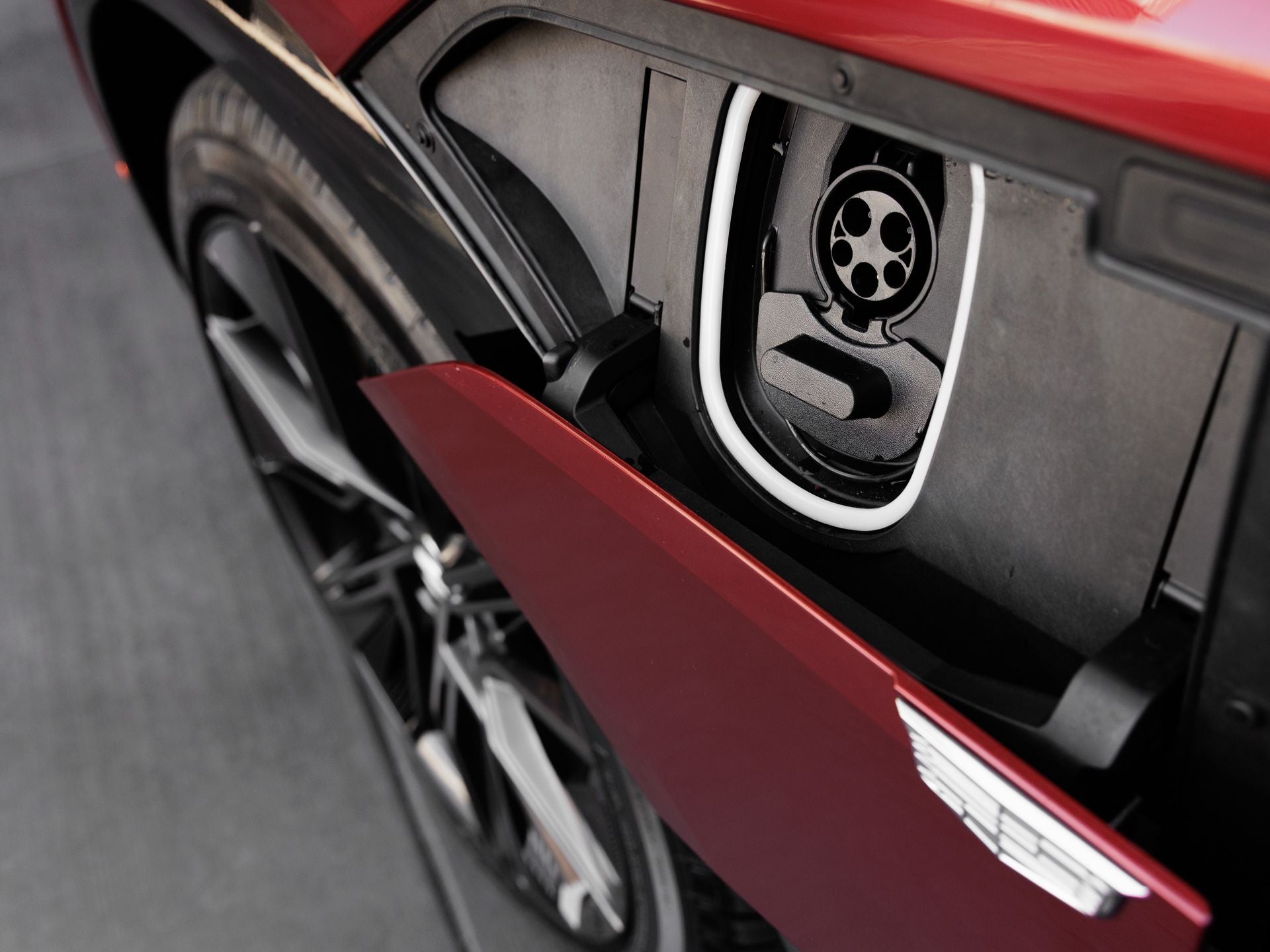 2025 Cadillac LYRIQ Sport