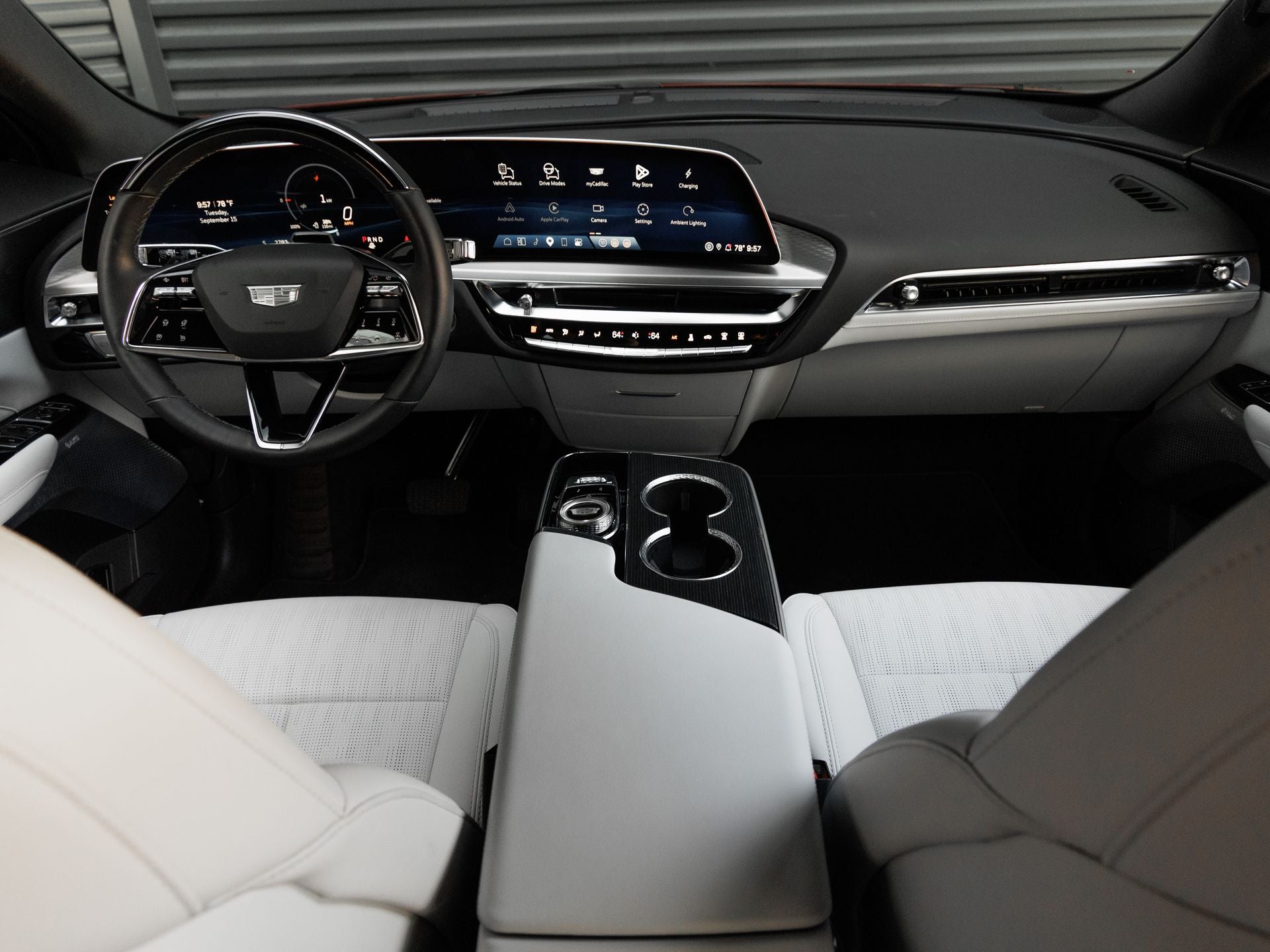 2025 Cadillac LYRIQ Sport