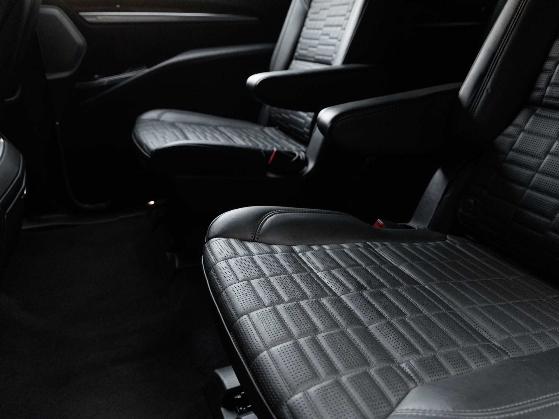 2025 Cadillac Escalade ESV Premium Luxury Platinum