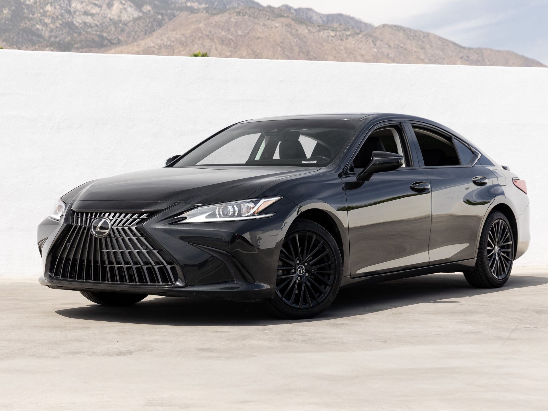 2023 Lexus ES Hybrid 300h