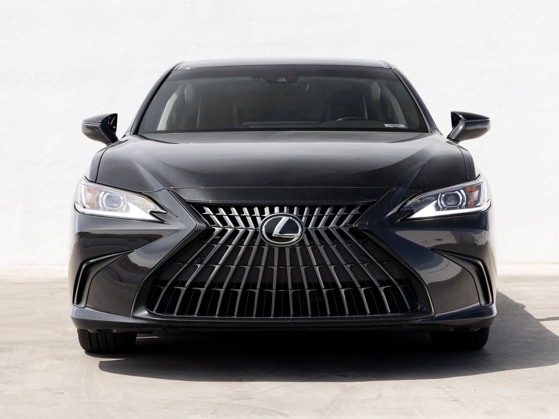 2023 Lexus ES 300h