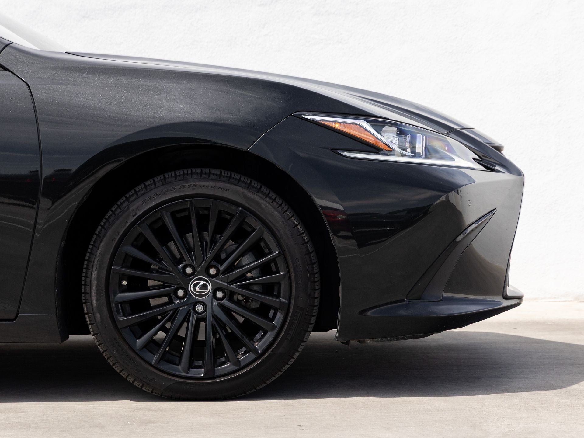 2023 Lexus ES 300h