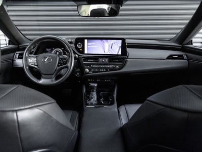 2023 Lexus ES 300h