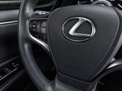 2023 Lexus ES 300h