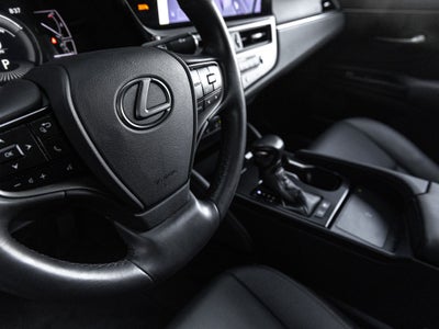 2023 Lexus ES 300h