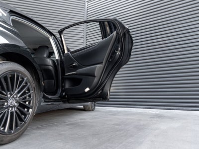 2023 Lexus ES 300h