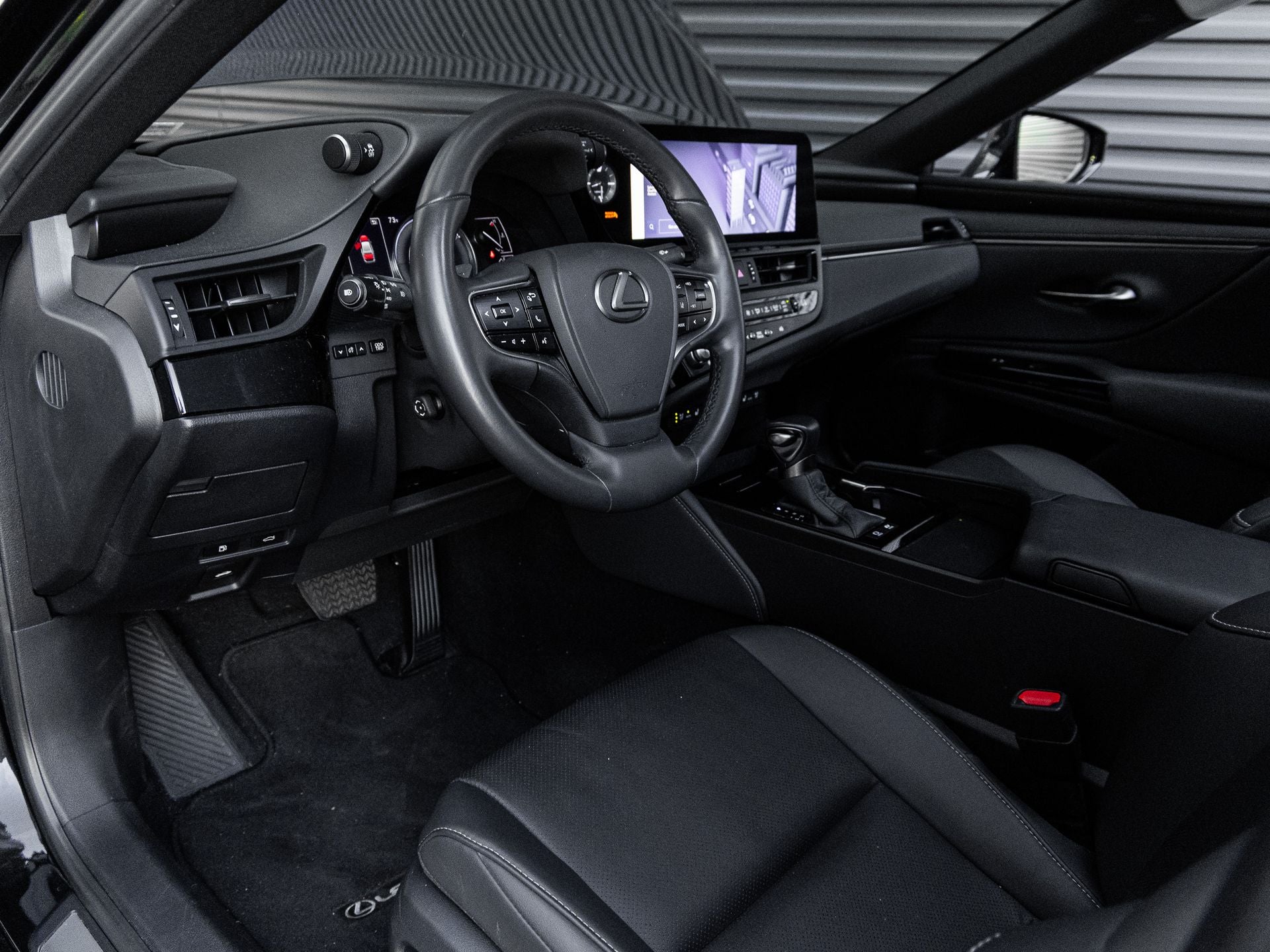 2023 Lexus ES 300h