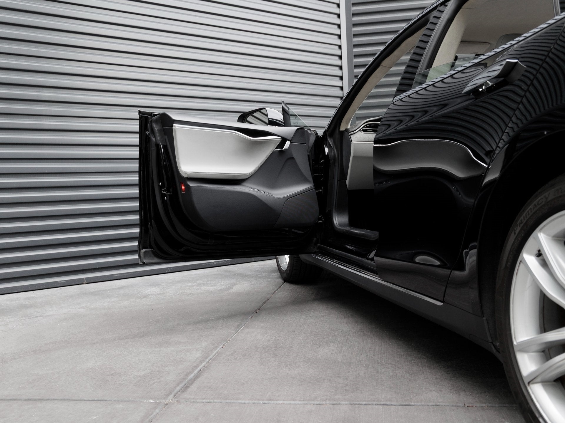 2013 Tesla Model S Performance