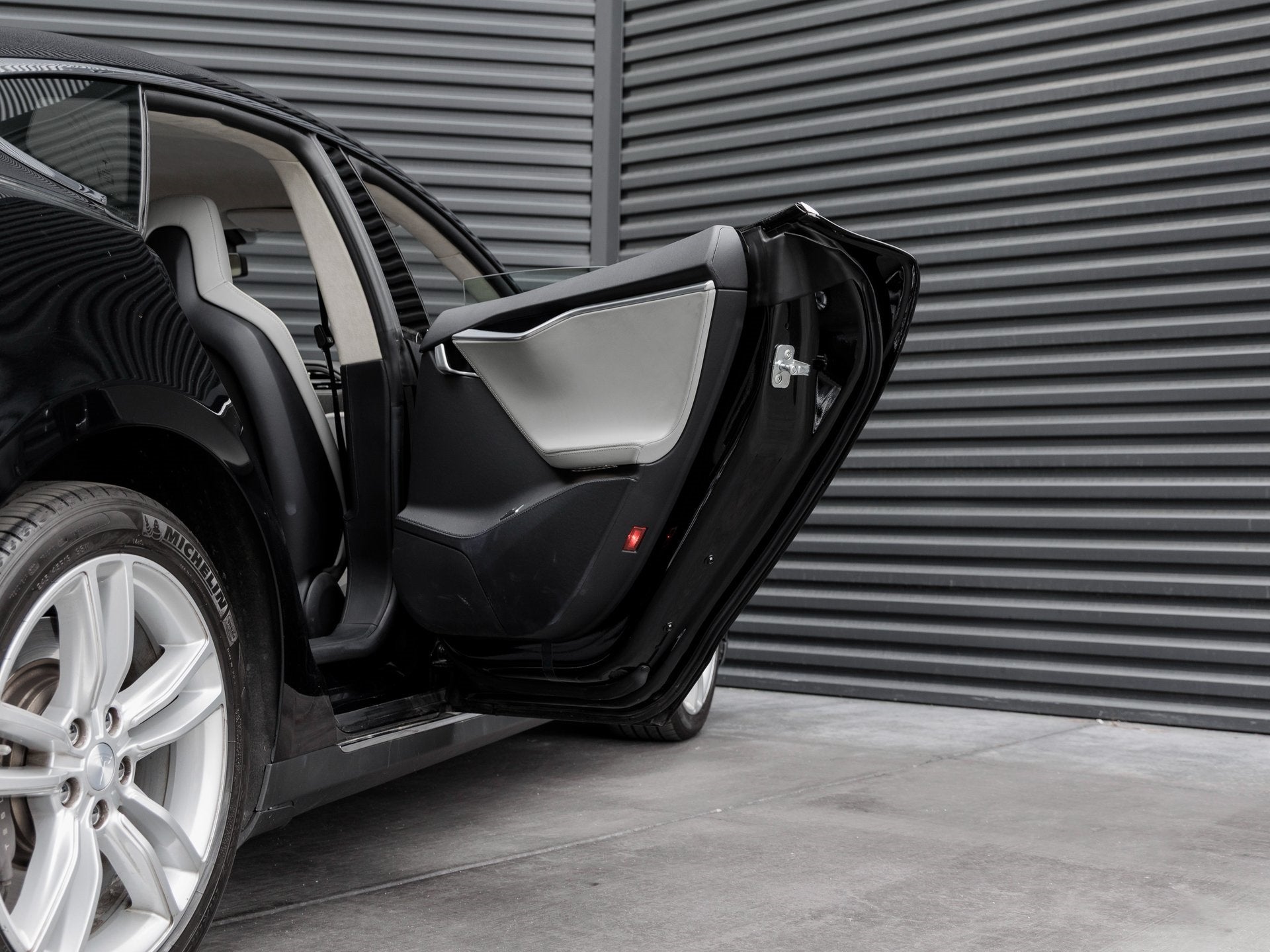 2013 Tesla Model S Performance