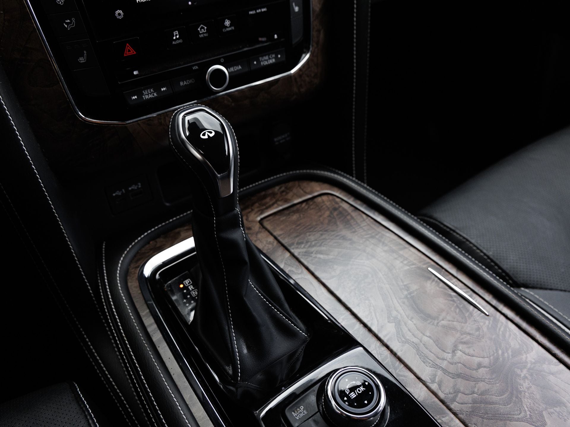 2021 INFINITI QX80 Premium Select