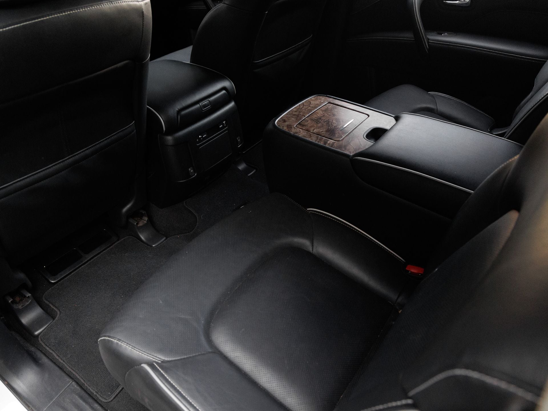 2021 INFINITI QX80 Premium Select