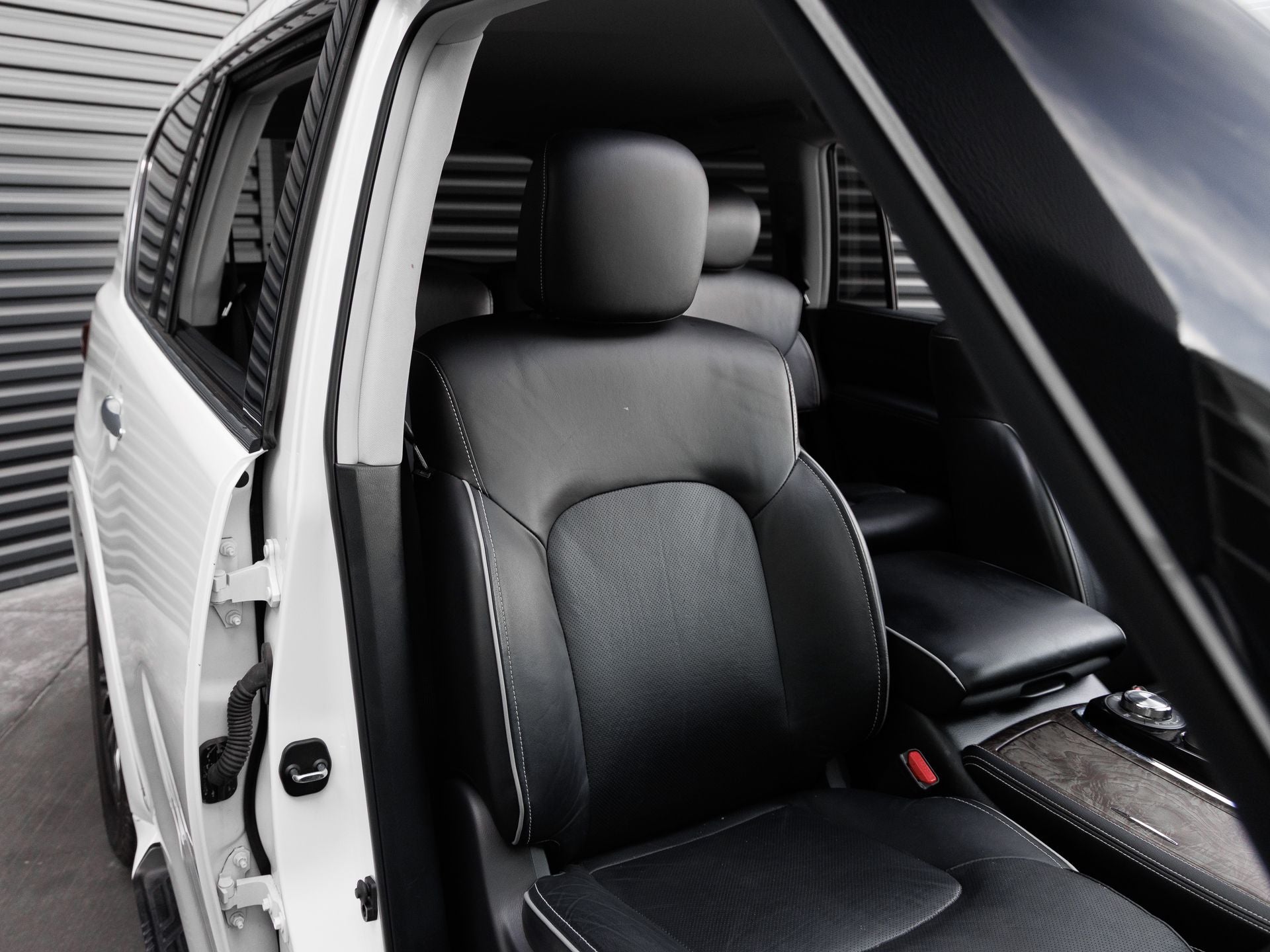 2021 INFINITI QX80 Premium Select