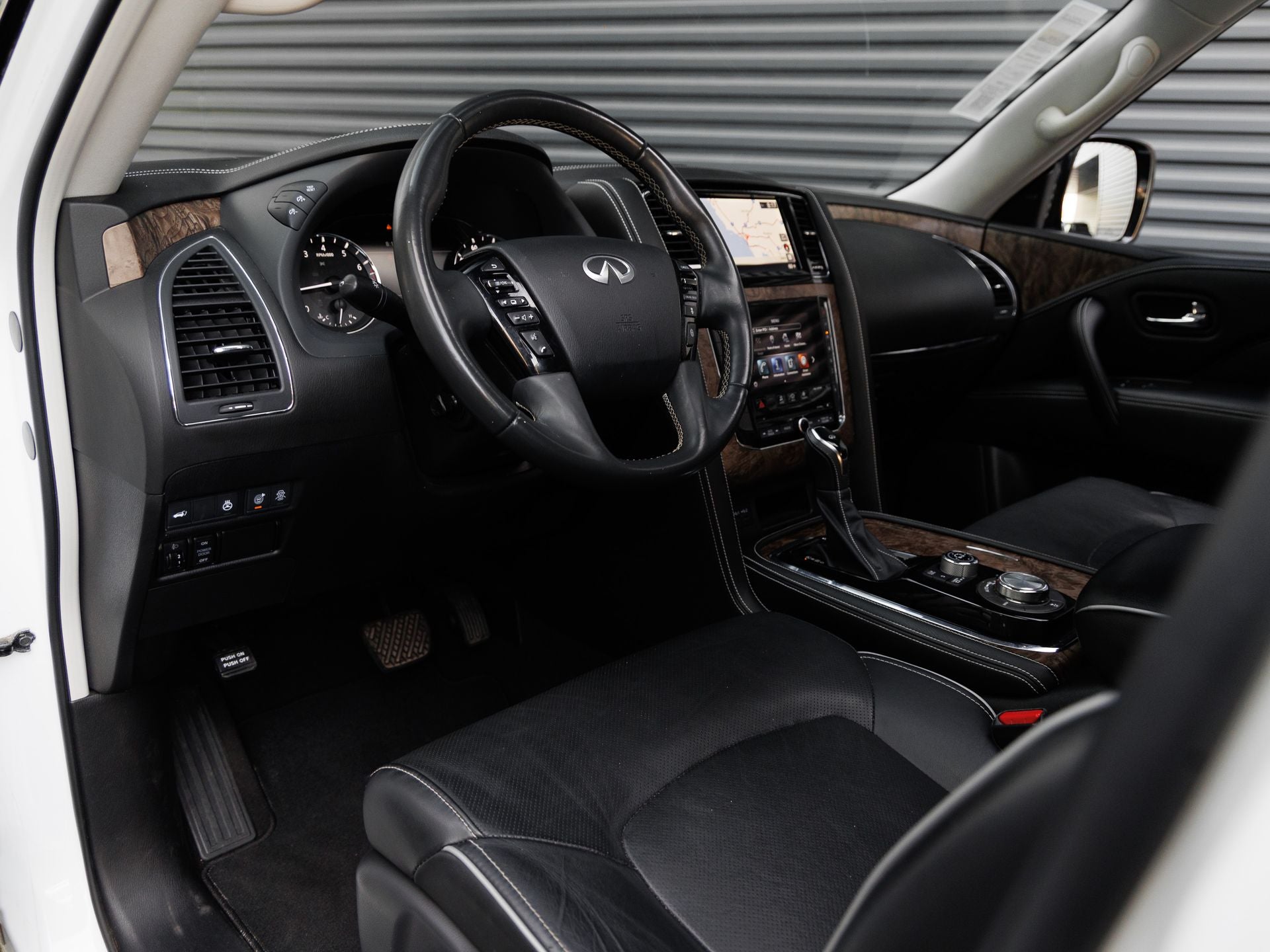 2021 INFINITI QX80 Premium Select