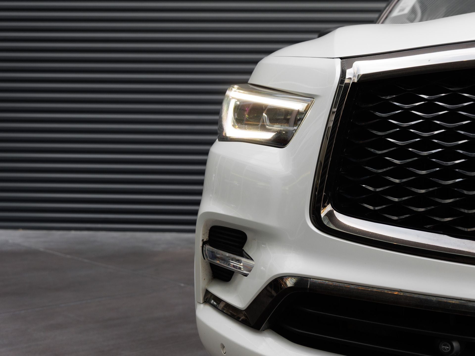 2021 INFINITI QX80 Premium Select