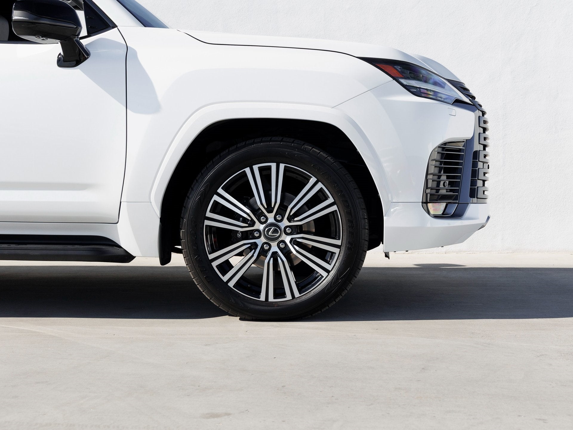 2024 Lexus LX 600 Luxury