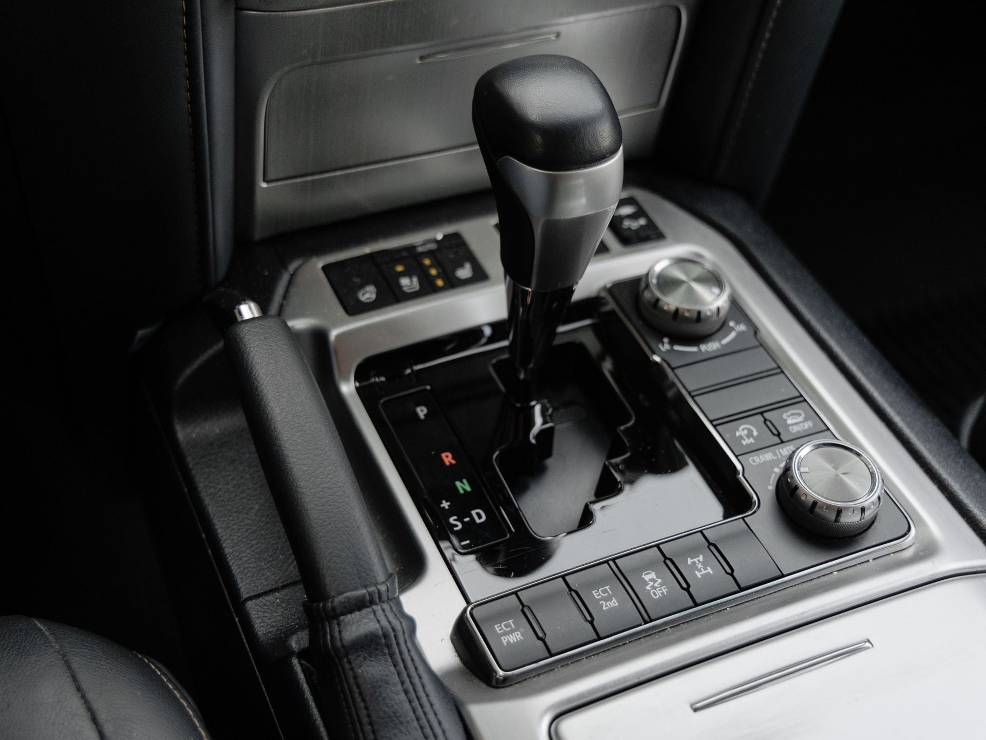 2020 Toyota Land Cruiser Heritage Edition