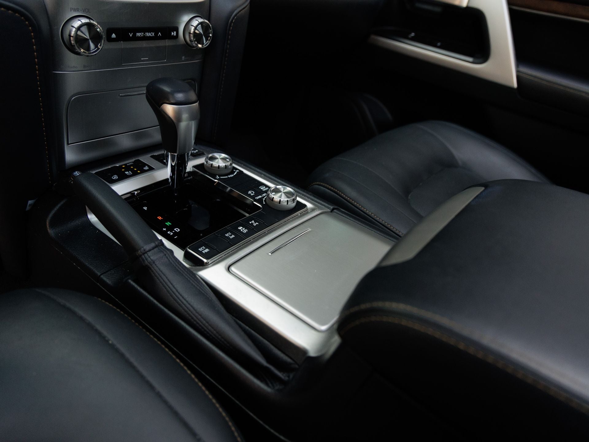 2020 Toyota Land Cruiser Heritage Edition