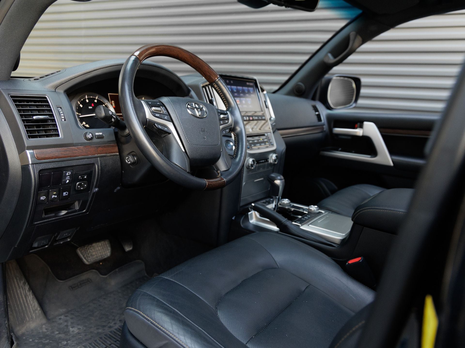 2020 Toyota Land Cruiser Heritage Edition
