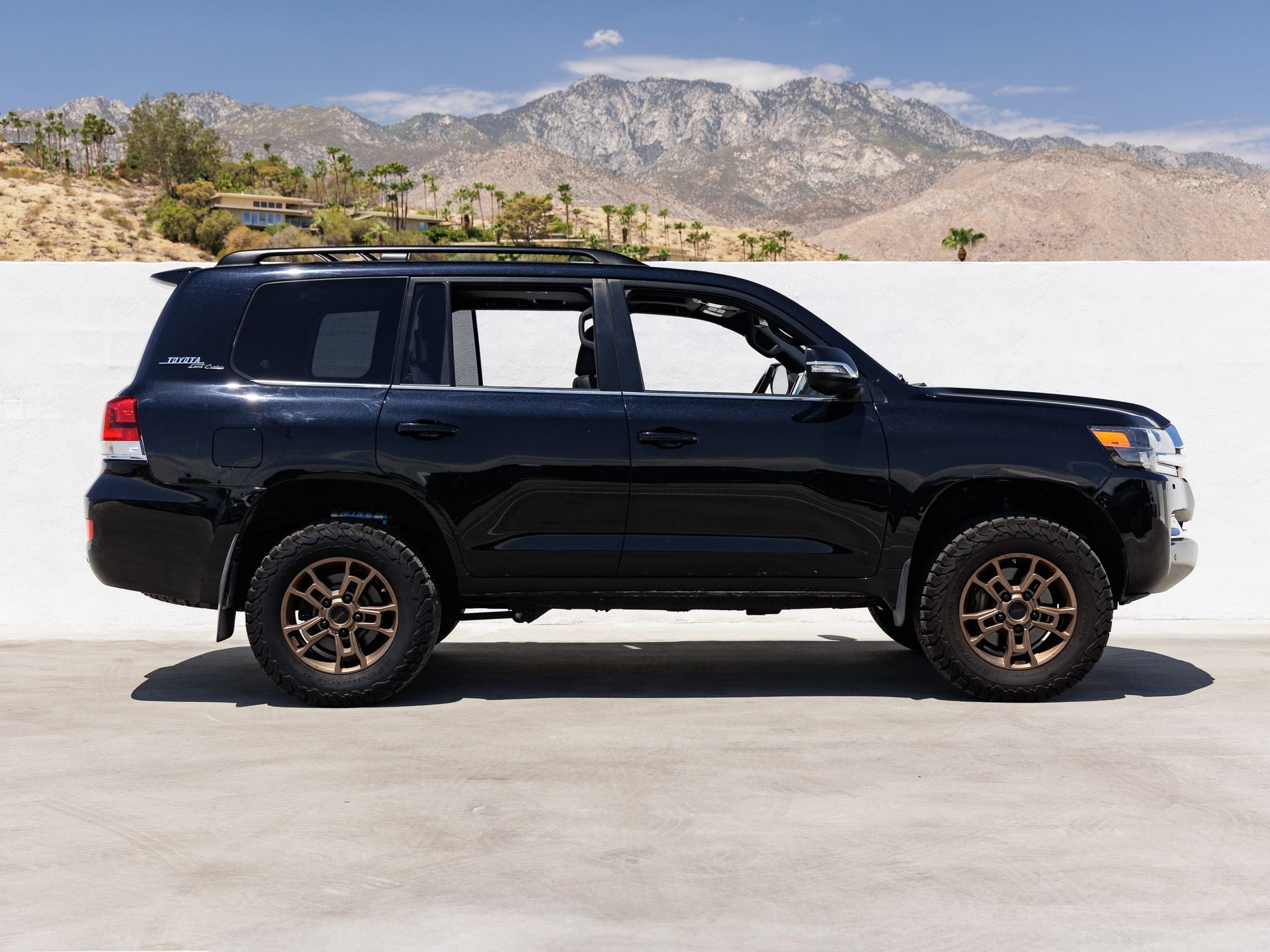 2020 Toyota Land Cruiser Heritage Edition
