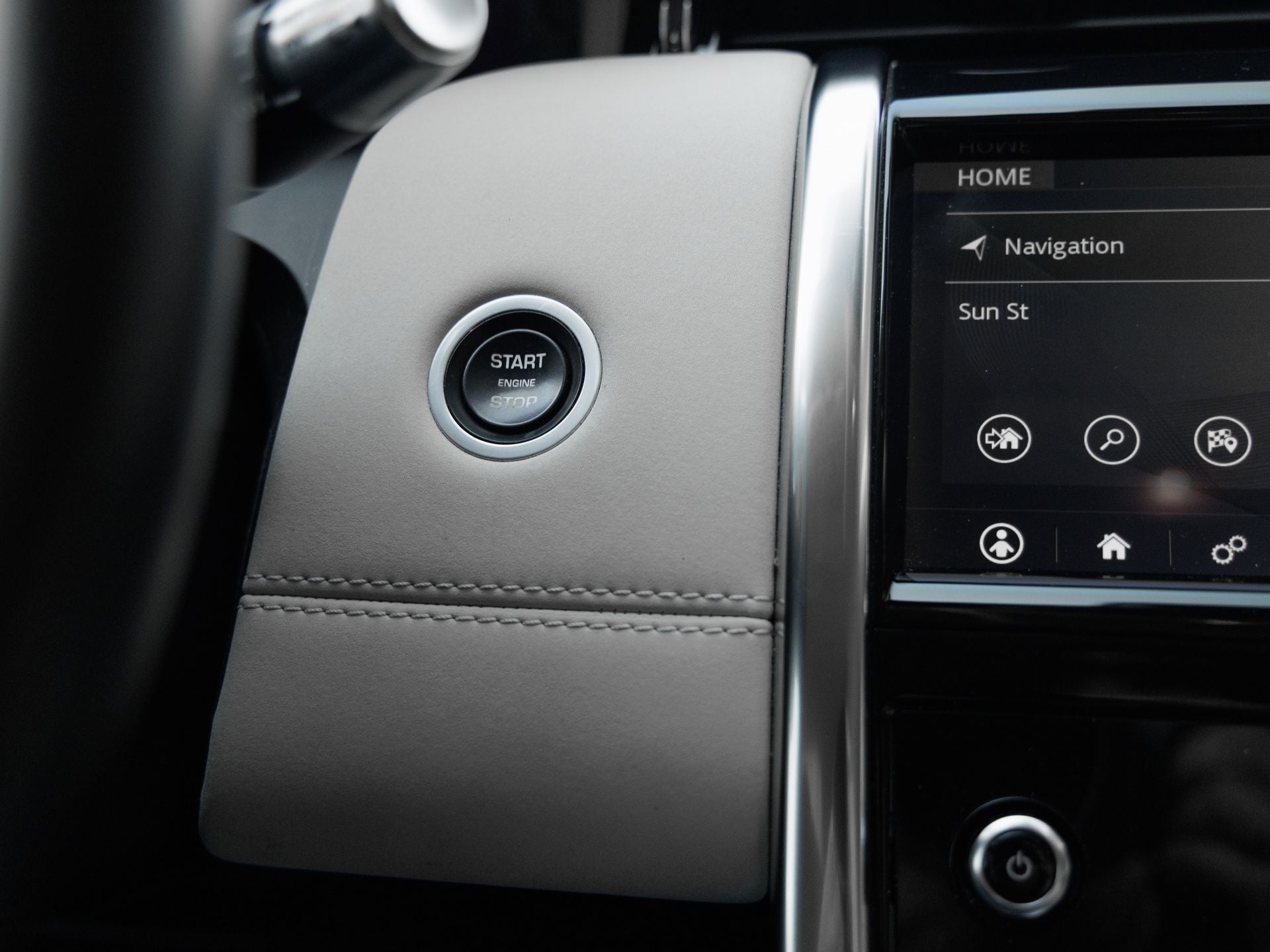 2020 Land Rover Discovery Sport SE
