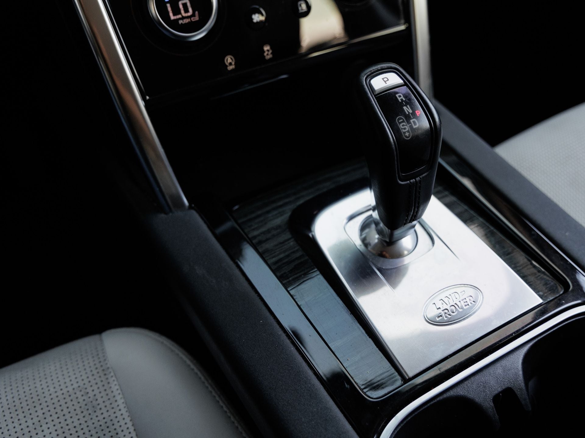 2020 Land Rover Discovery Sport SE