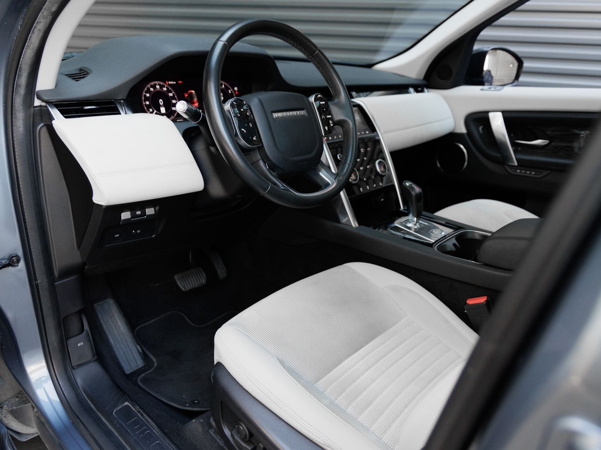 2020 Land Rover Discovery Sport SE