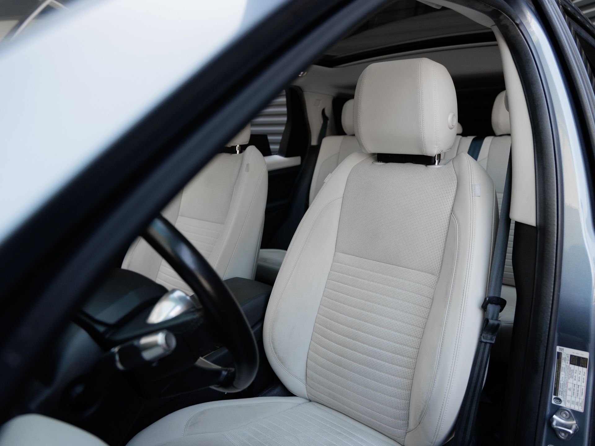 2020 Land Rover Discovery Sport SE