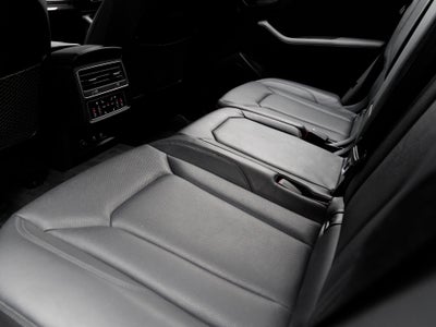 2022 Audi Q8 55 Prestige quattro