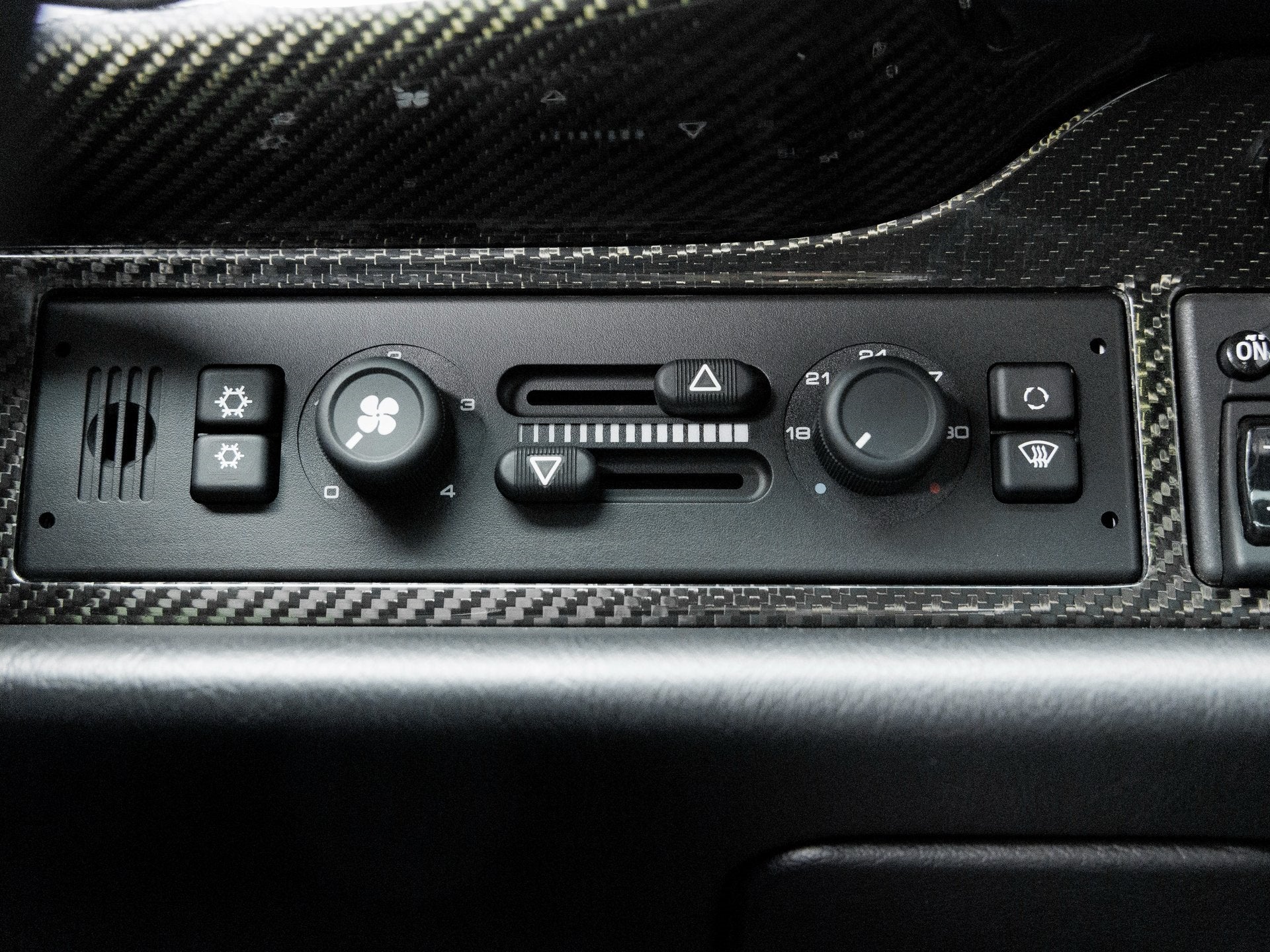 1998 Porsche 911 911 Carrera 4S Coupe