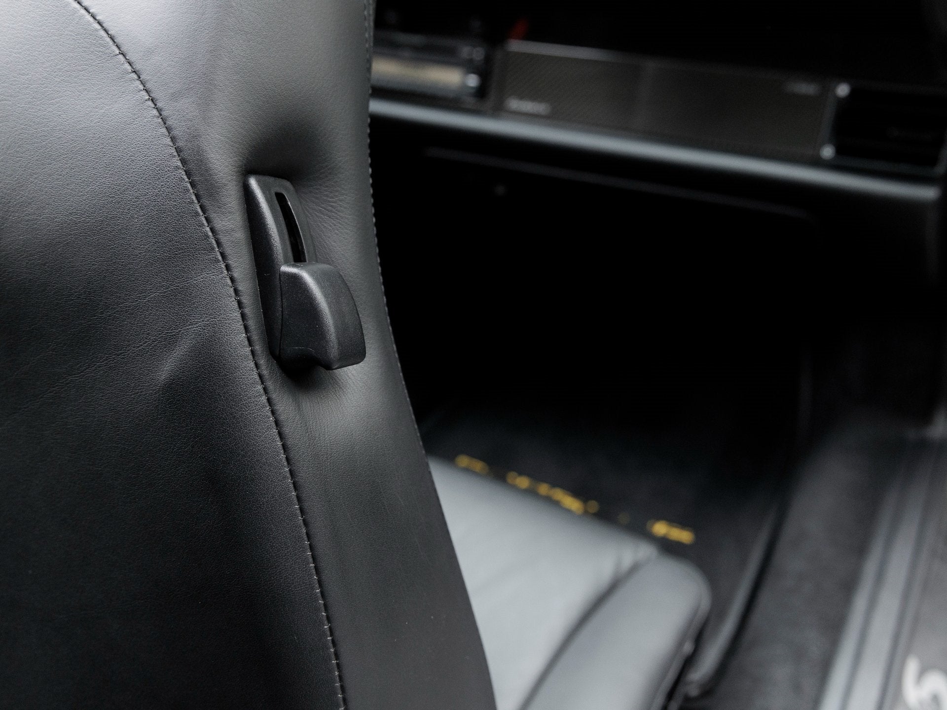 1998 Porsche 911 911 Carrera 4S Coupe