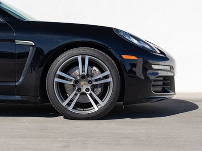 2016 Porsche Panamera Panamera