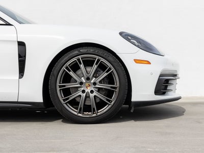 2020 Porsche Panamera Panamera