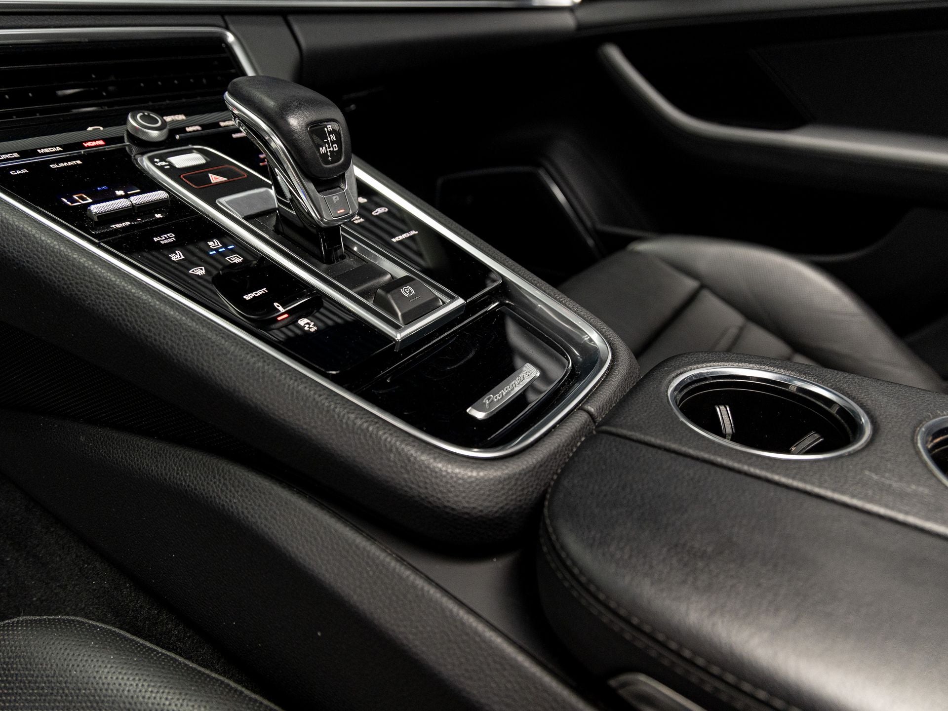 2020 Porsche Panamera Panamera