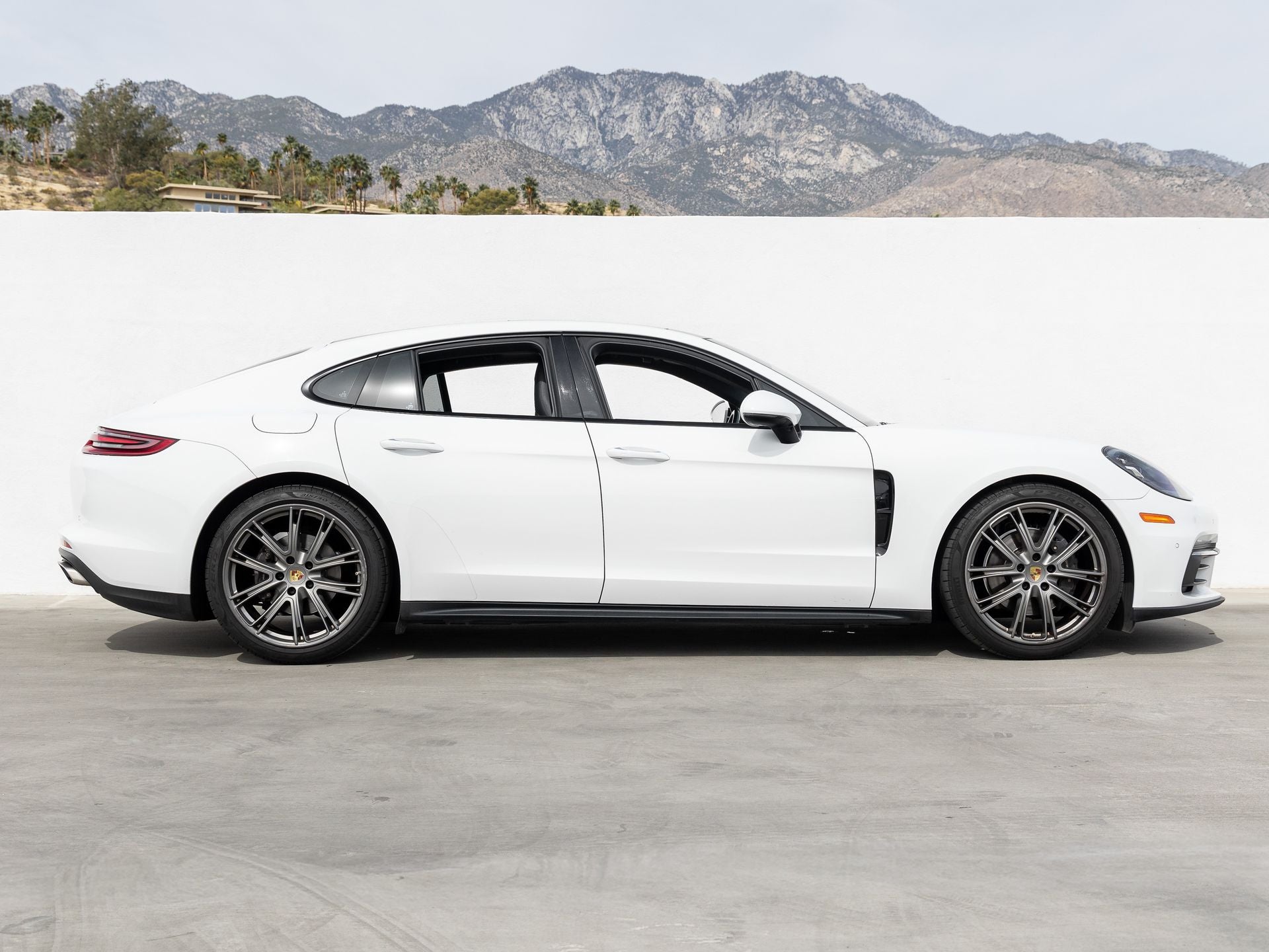 2020 Porsche Panamera Panamera