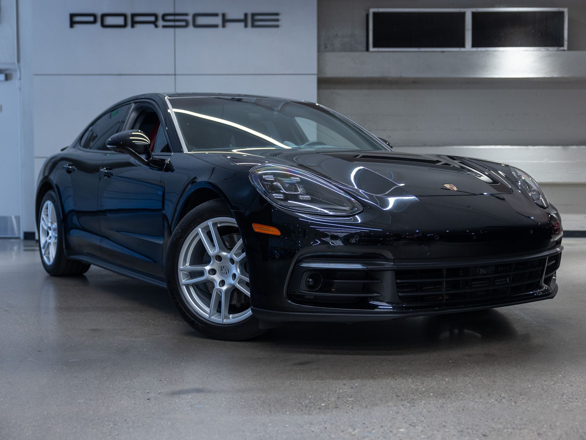 2020 Porsche Panamera Base