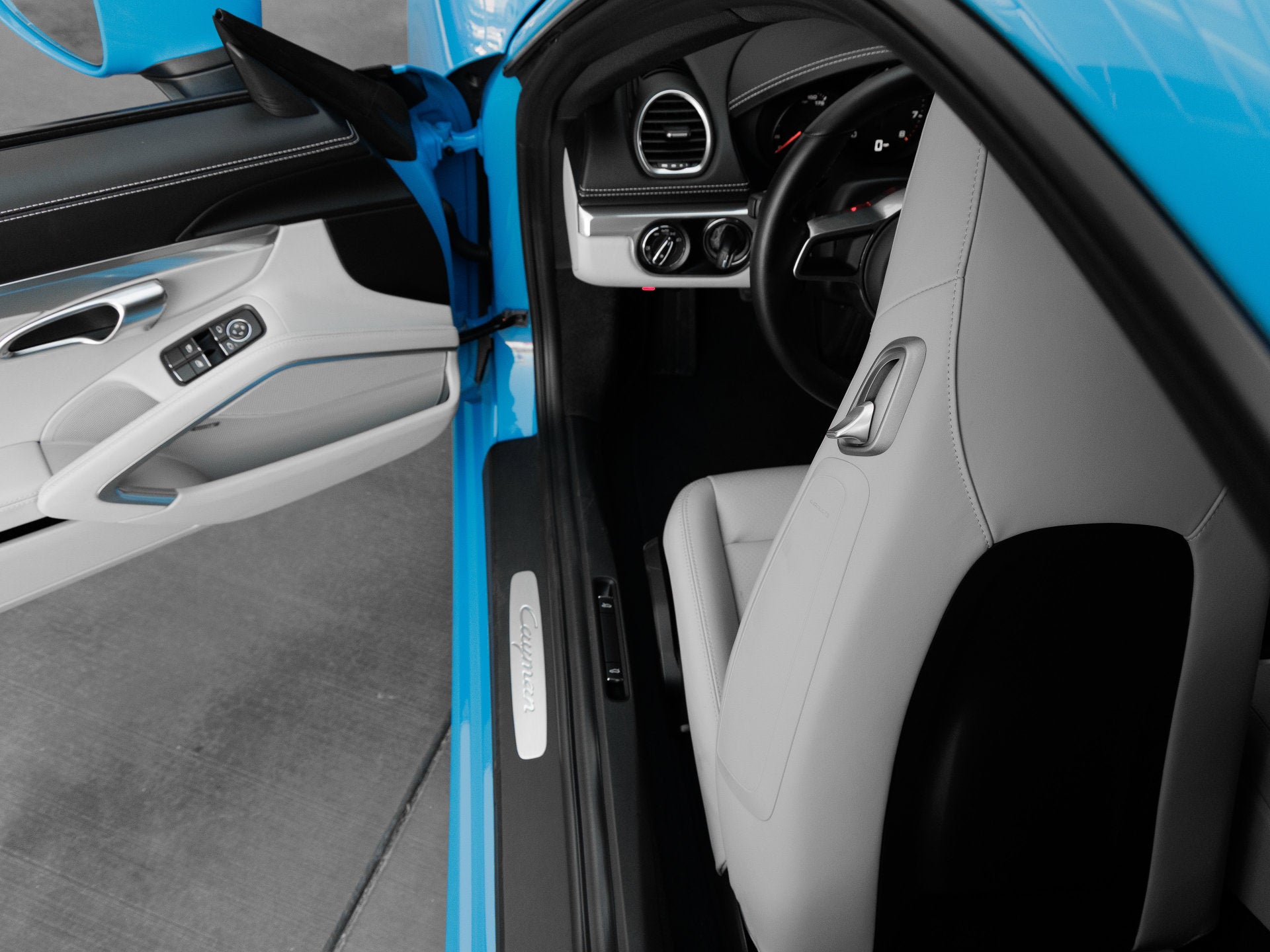 2024 Porsche 718 718 Cayman