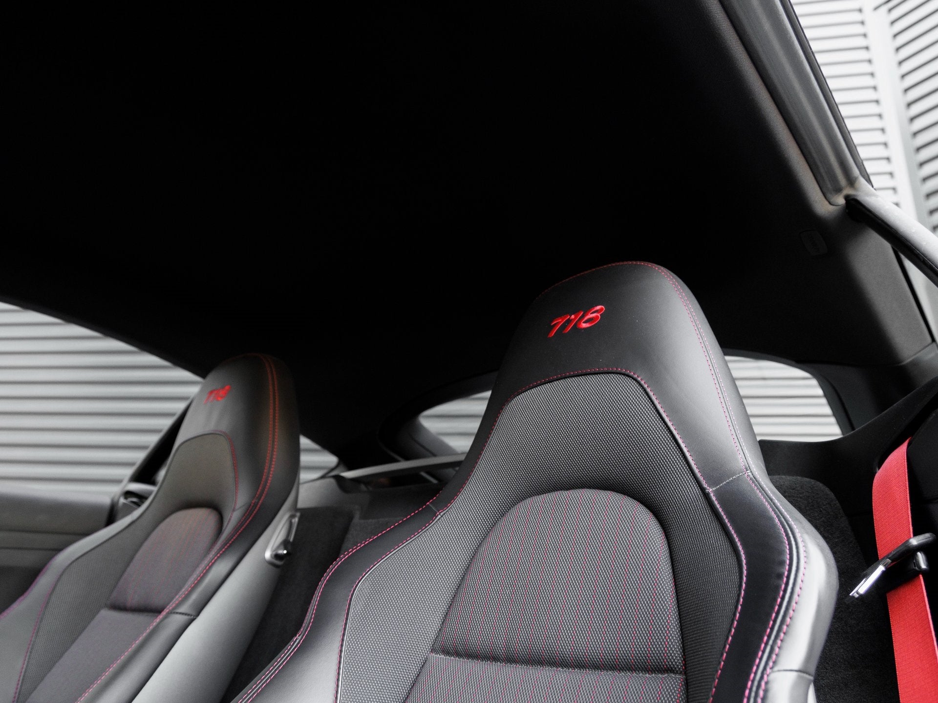 2020 Porsche 718 718 Cayman T