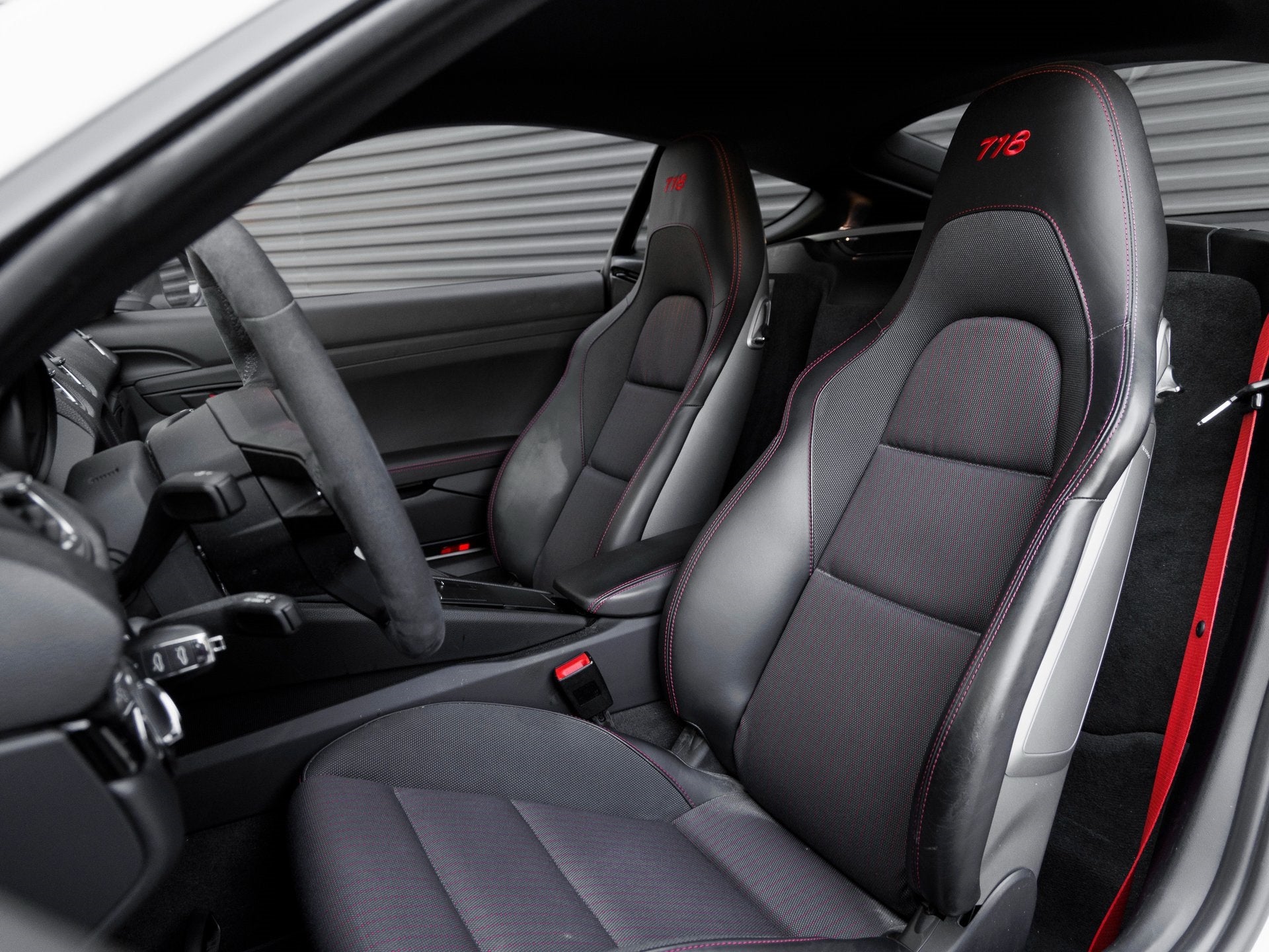 2020 Porsche 718 718 Cayman T