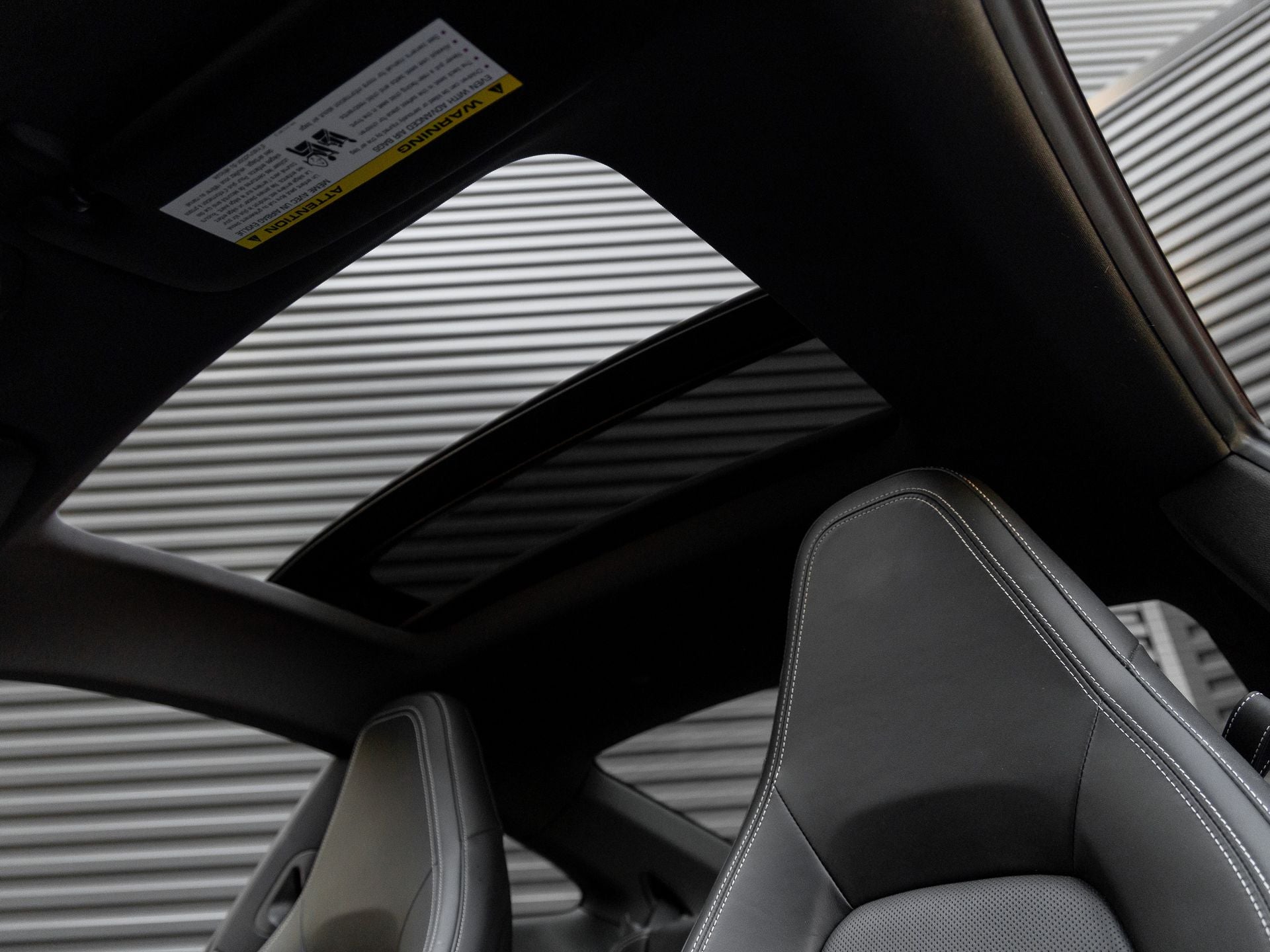 2025 Porsche 911 Carrera