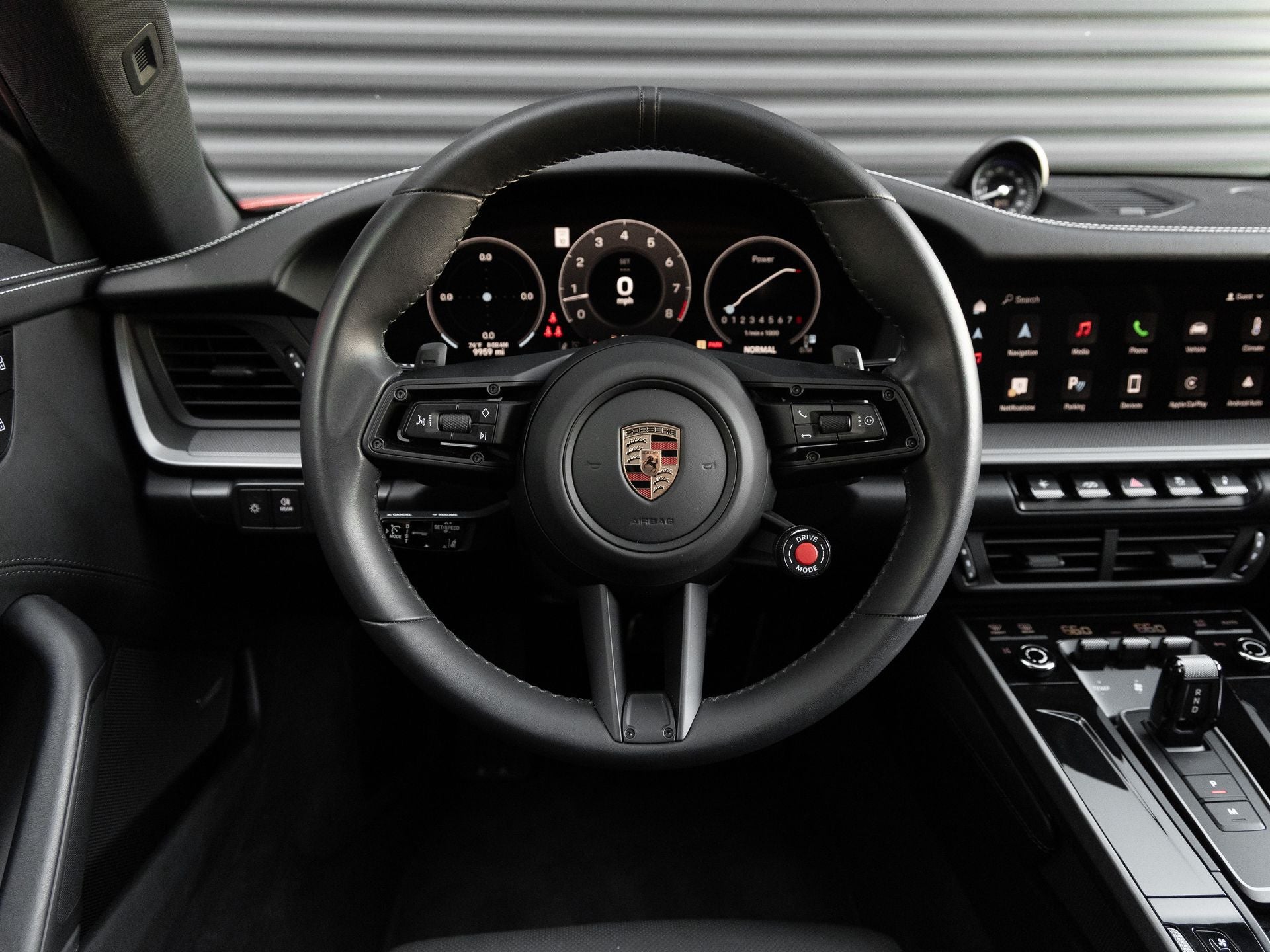 2025 Porsche 911 Carrera