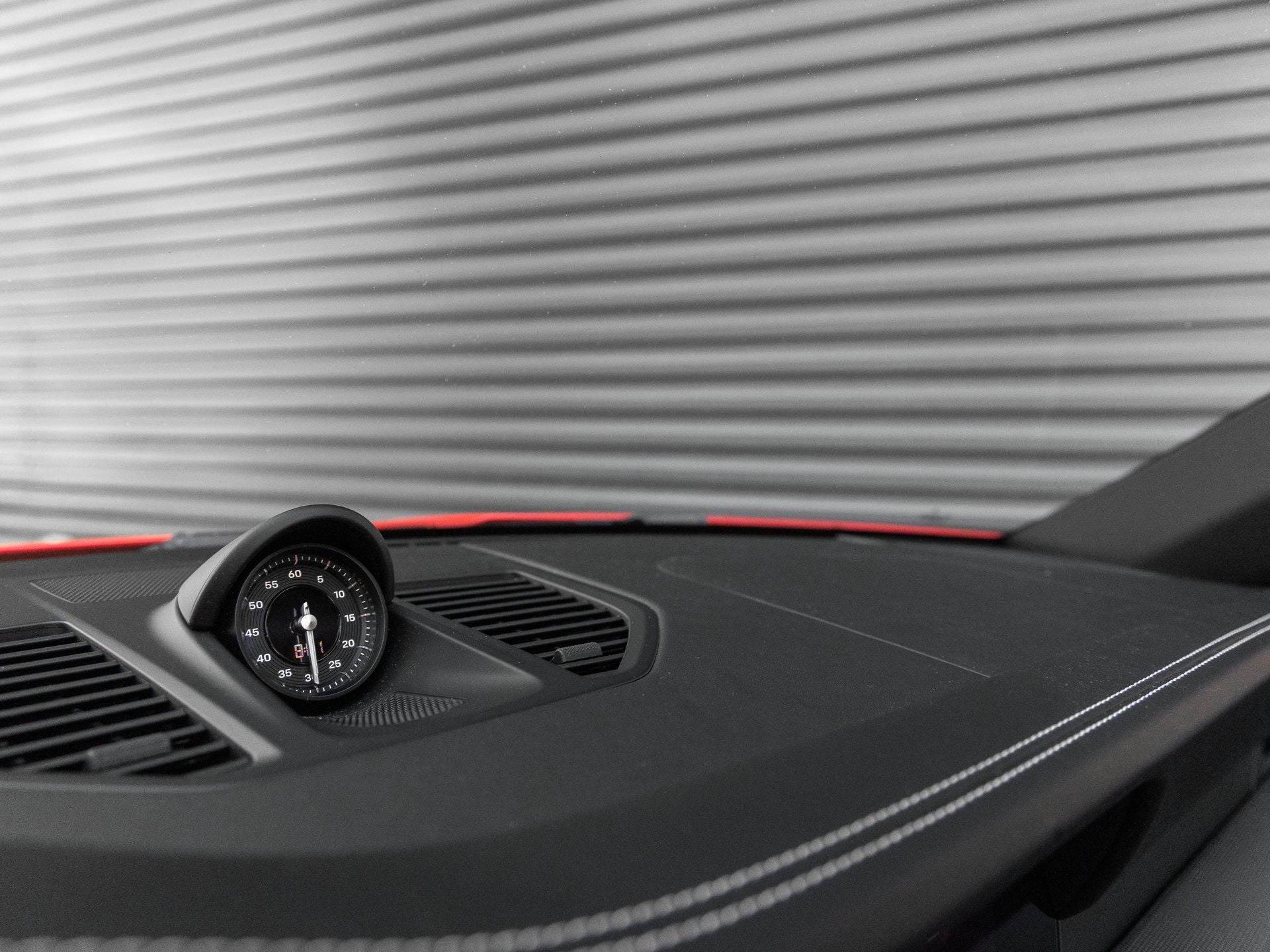 2025 Porsche 911 Carrera