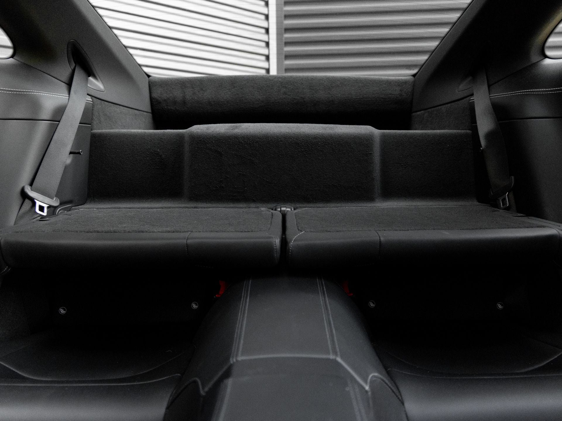 2025 Porsche 911 Carrera