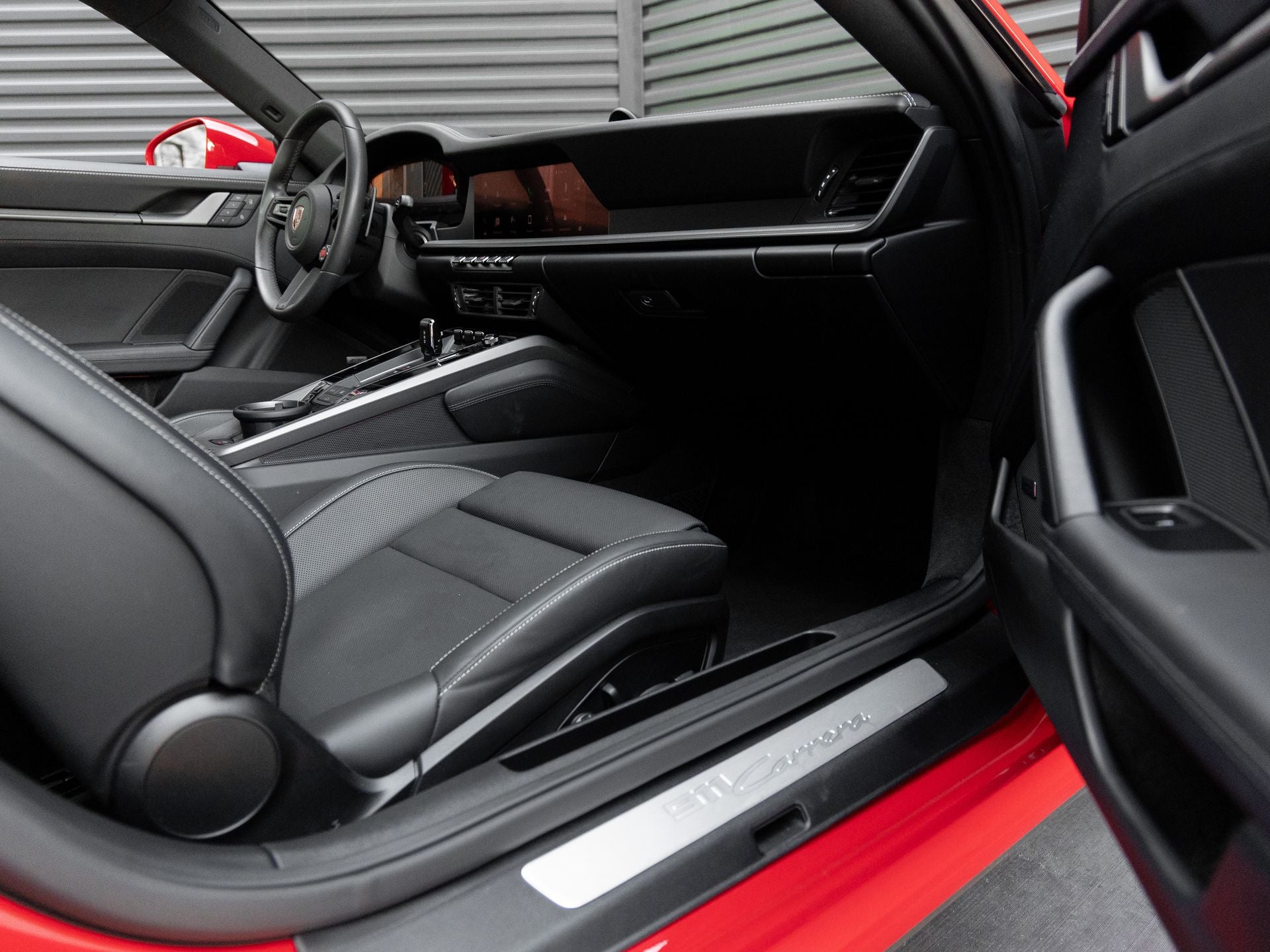 2025 Porsche 911 Carrera