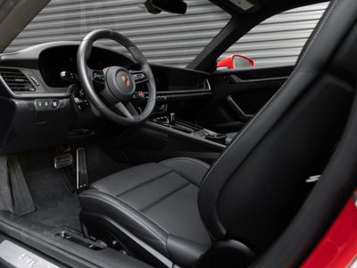 2025 Porsche 911 Carrera